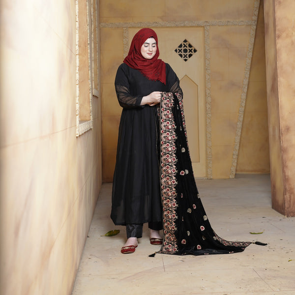 BLACK VELVET SHAWL WITH TILLA - HS003